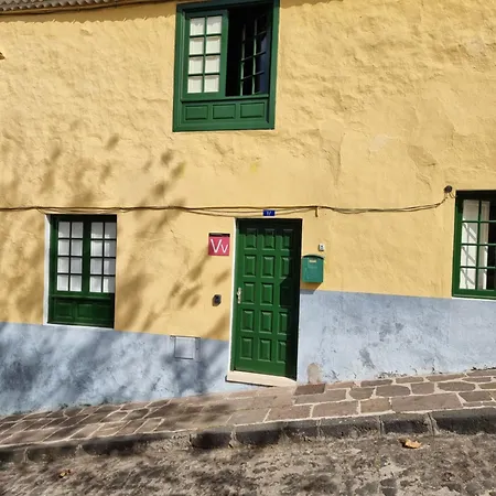 Hogar Tranquilo: Casa Tata 라오로타바