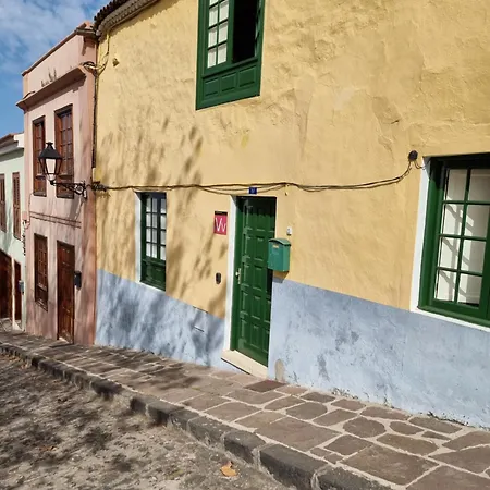 Hogar Tranquilo: Casa Tata 라오로타바