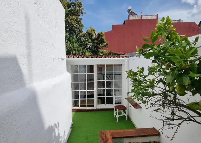 Hogar Tranquilo: Casa Tata דירה